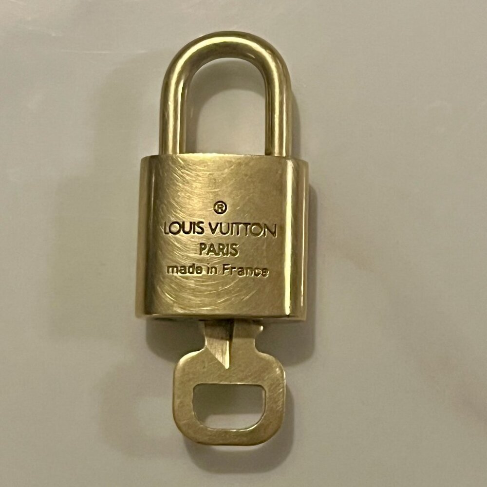 Louis Vuitton Padlock & Key #314 - Picture 3 of 4
